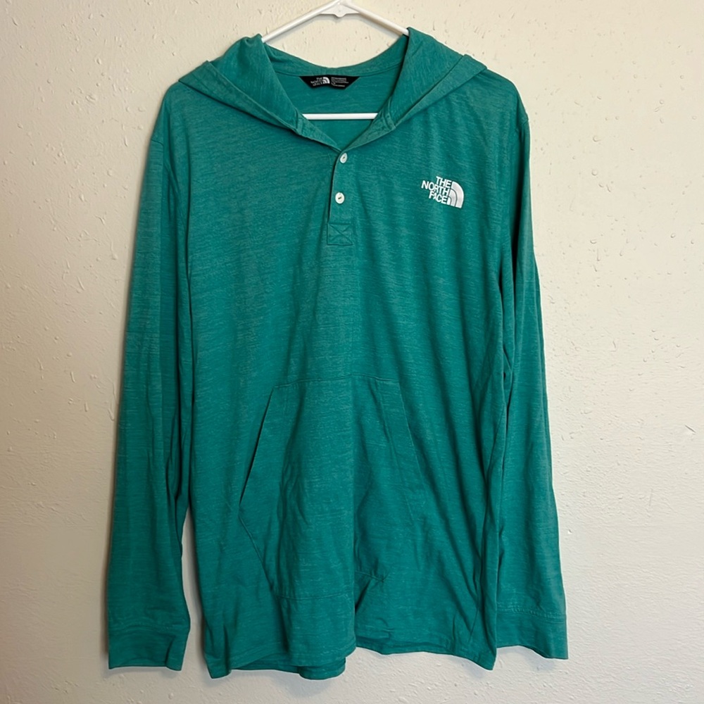 Men’s north face long sleeve hoodie